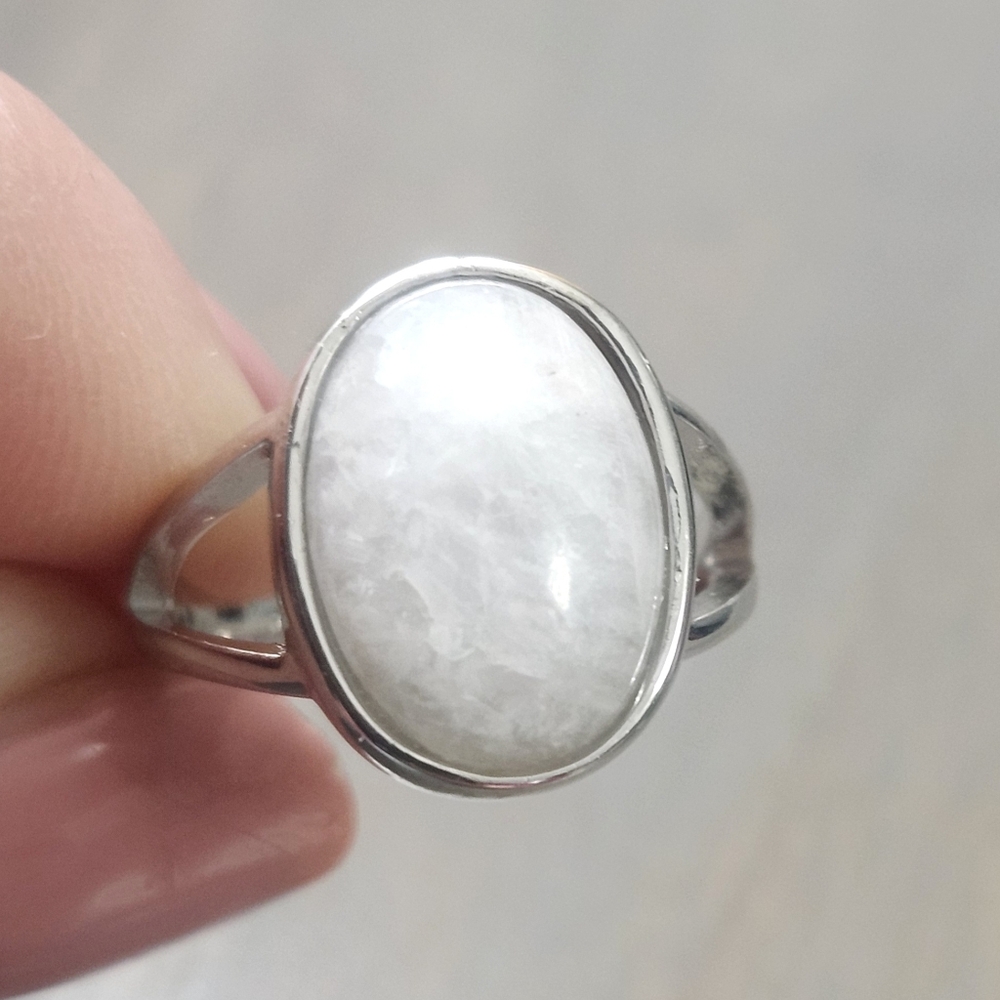 Moonstone Sterling Silver Ival Cabochon Ring size 6.5 - Picture 3 of 11